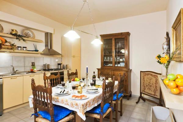 Via Dei Fossi Apartment Florencja Zewnętrze zdjęcie